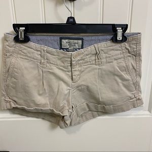 Abercrombie and Fitch Kaki Shorts